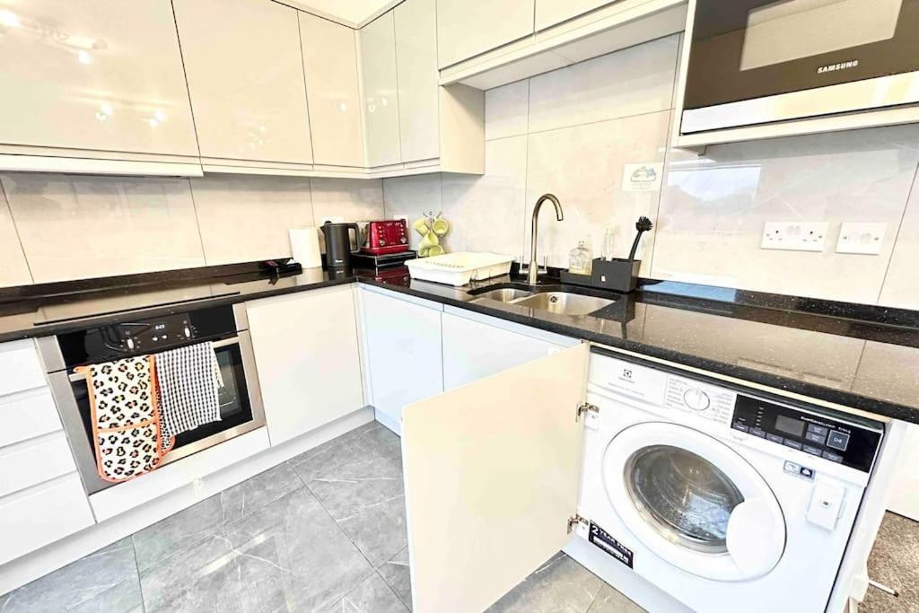 Paradigm House, Delightful 2-Bedroom Flat 4, Oxford Exterior photo